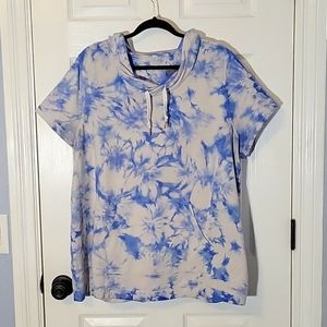 💥SALE! LIVI Active by Lane Bryant Tie-dye Short-Sleeved Hoodie